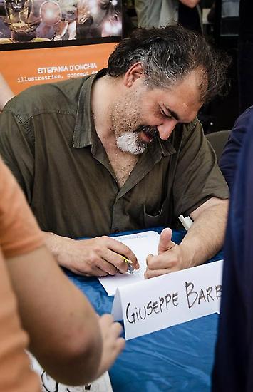 Giuseppe Barbati ad un incontro col pubblico.