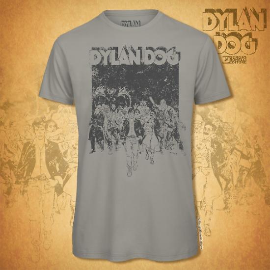 La T-shirt con l'indimenticabile frontespizio disegnato da Angelo Stano.