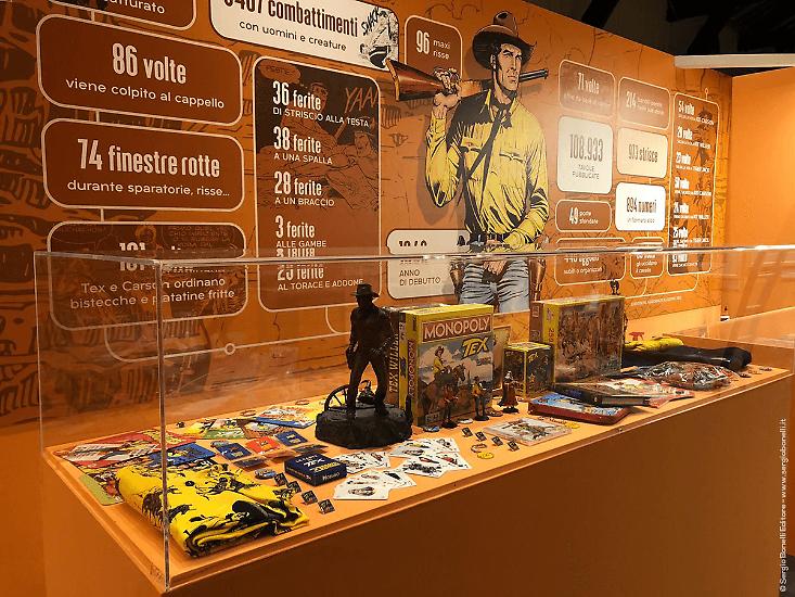 Bonelli Story Napoli - Una foto scattata durante l'allestimento della mostra.
